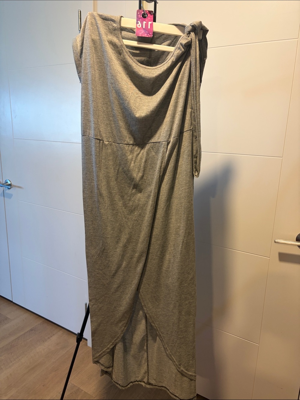 116 Grey comes with belt slit front